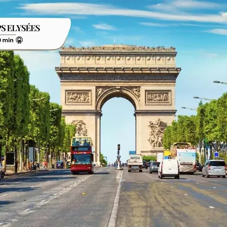 Tbs 316 - Close To Eiffel Tower